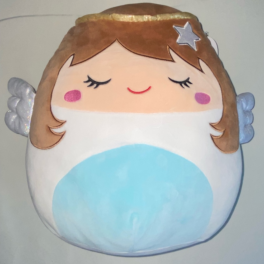 SQUISHMALLOW ANGEL NICKI NWT